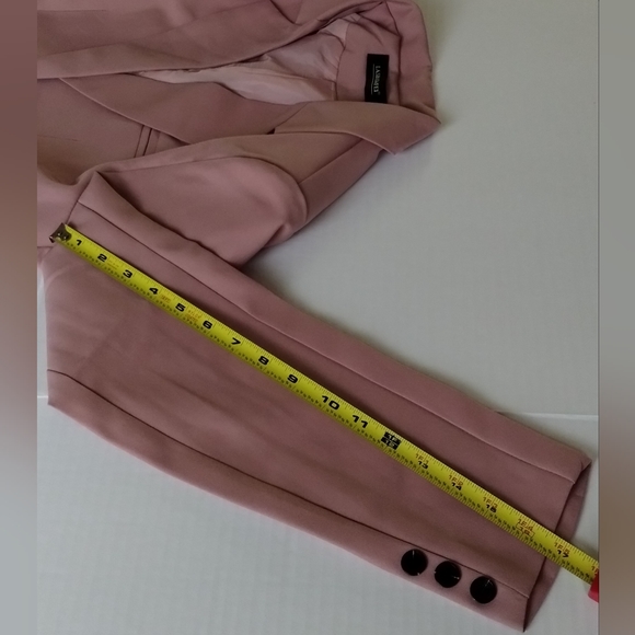 Single Breasted Blazer - Picture 5 of 12